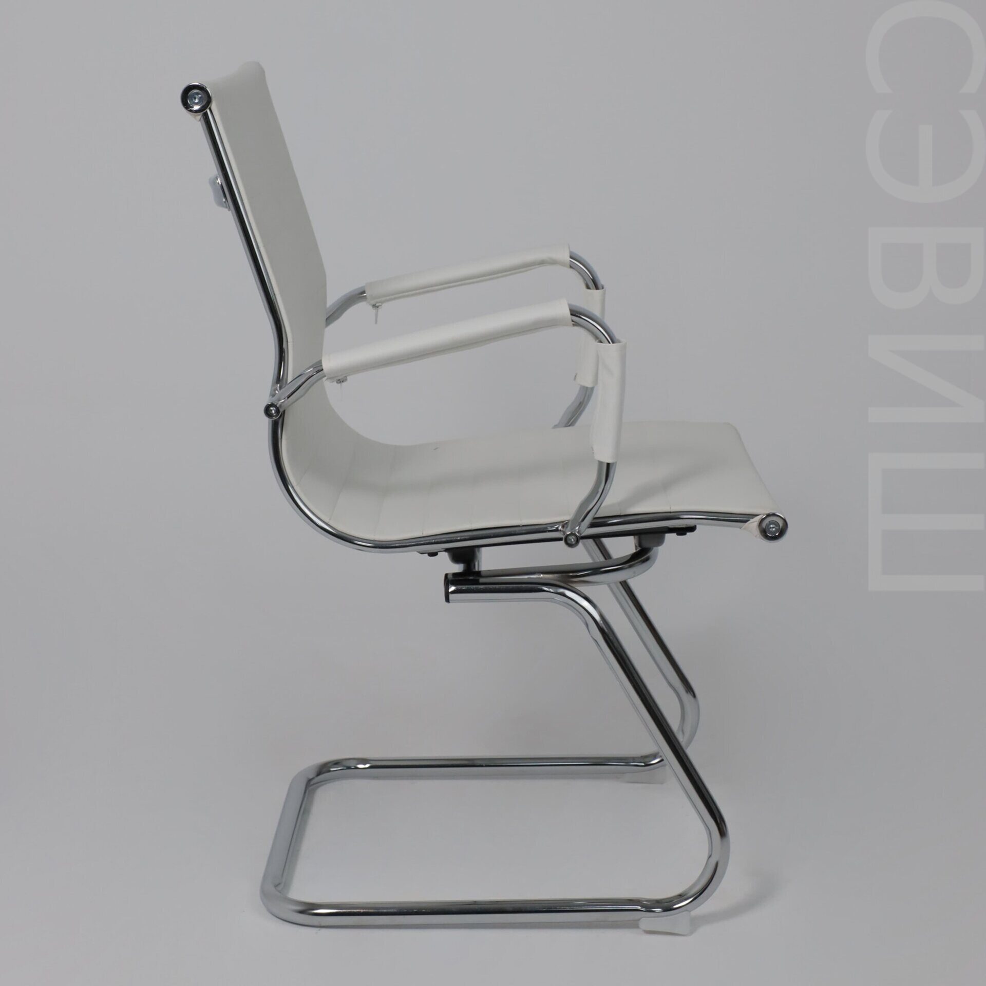 Офисный стул MARIANI